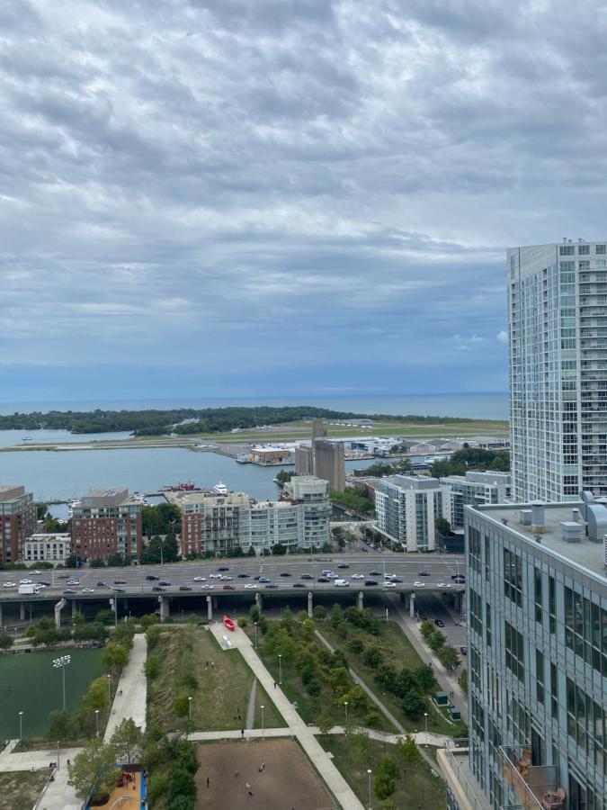 Toronto Downtown Luxurious Stylish 3 Bedroom 3 Bath 2 Balconies Near Rogers Centre Lakeview Condo 외부 사진
