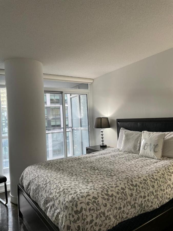 Toronto Downtown Luxurious Stylish 3 Bedroom 3 Bath 2 Balconies Near Rogers Centre Lakeview Condo 외부 사진